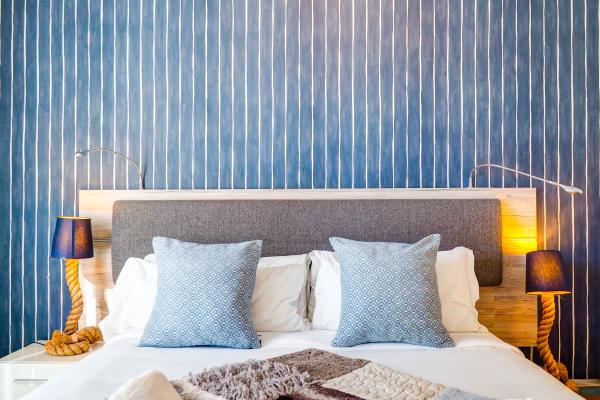 #72923 - Beachstyle Penthouse | Holiday Rentals | Hello Homes Sitges