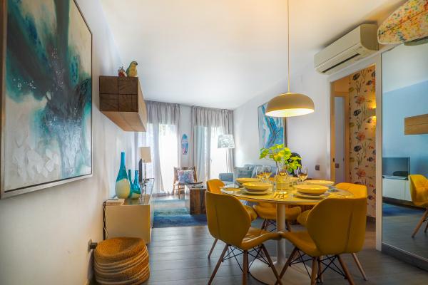#72932 - Beachstyle Penthouse | Holiday Rentals | Hello Homes Sitges