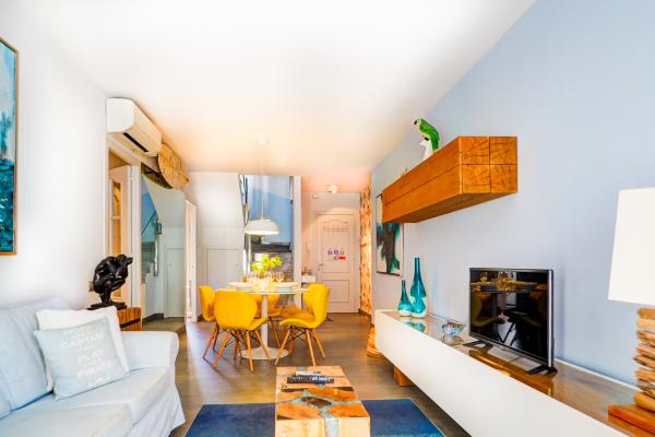 #72939 - Beachstyle Penthouse | Holiday Rentals | Hello Homes Sitges