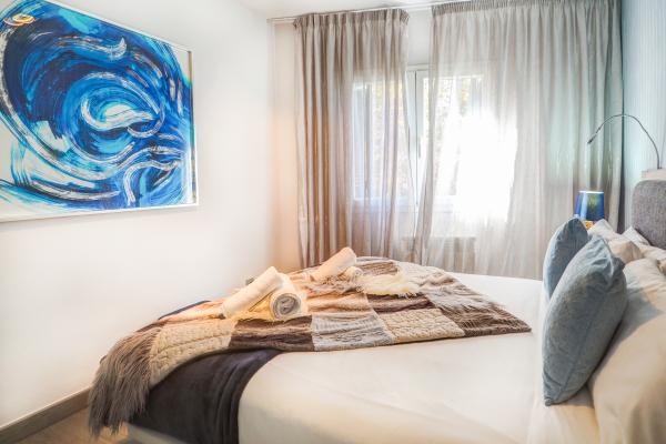 #72941 - Beachstyle Penthouse | Holiday Rentals | Hello Homes Sitges