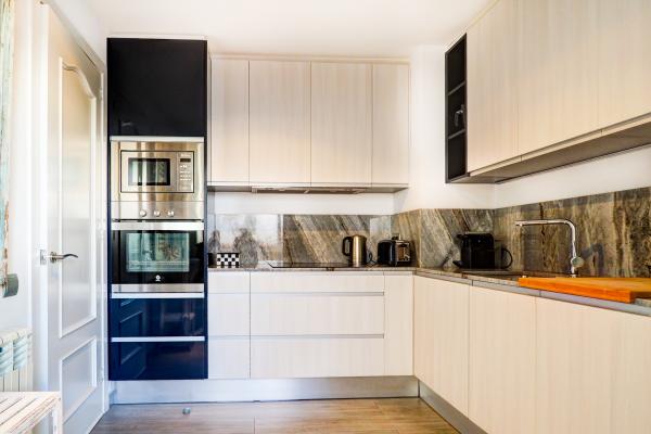#72948 - Beachstyle Penthouse | Holiday Rentals | Hello Homes Sitges