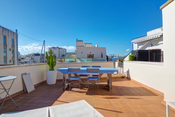 #72956 - Beachstyle Penthouse | Holiday Rentals | Hello Homes Sitges