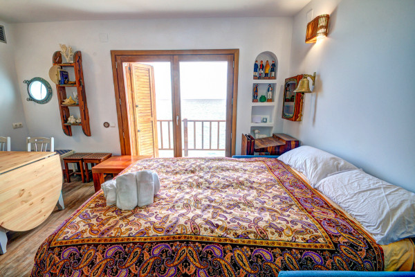 #7375 - The Magic Sea Front | Holiday Rentals | Hello Homes Sitges
