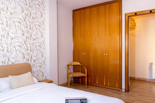 #74202 - Villa Rocamar | Holiday Rentals | Hello Homes Sitges