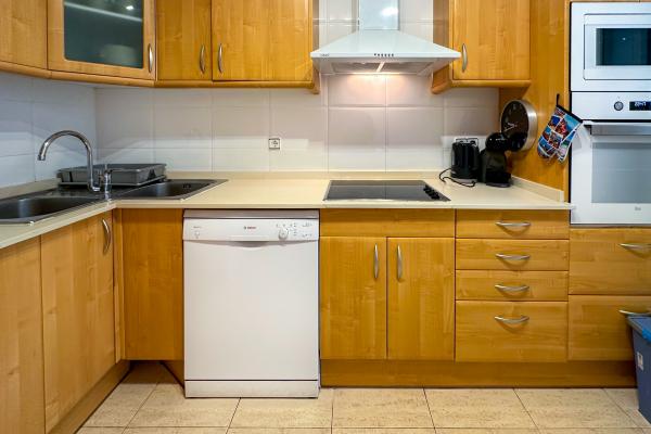 #74900 - Sunlight | Holiday Rentals | Hello Homes Sitges