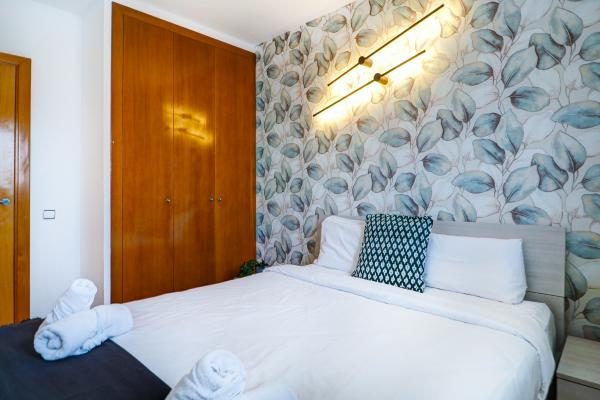 #74914 - Sunlight | Holiday Rentals | Hello Homes Sitges