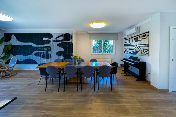 #75294 - Villa Rocamar | Holiday Rentals | Hello Homes Sitges