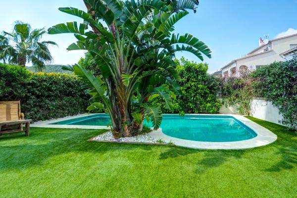 #75320 - Villa Rocamar | Holiday Rentals | Hello Homes Sitges
