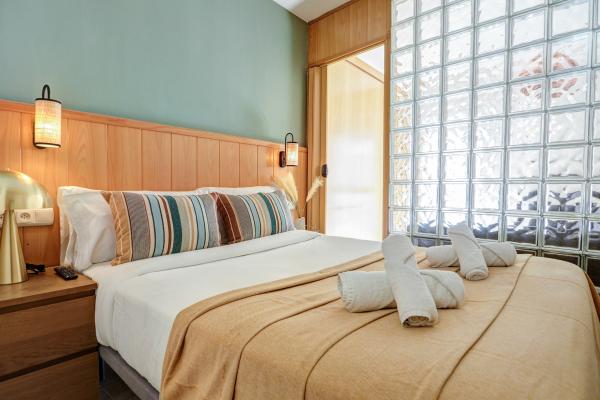 #75713 - Bonaire Apartment | Holiday Rentals | Hello Homes Sitges