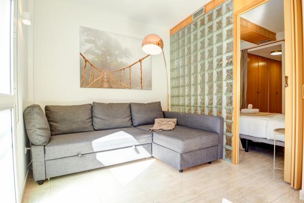 #75717 - Bonaire Apartment | Holiday Rentals | Hello Homes Sitges