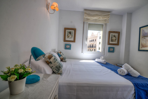 #7585 - The Rose | Holiday Rentals | Hello Homes Sitges