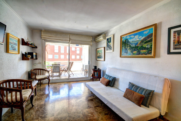#7587 - The Rose | Holiday Rentals | Hello Homes Sitges