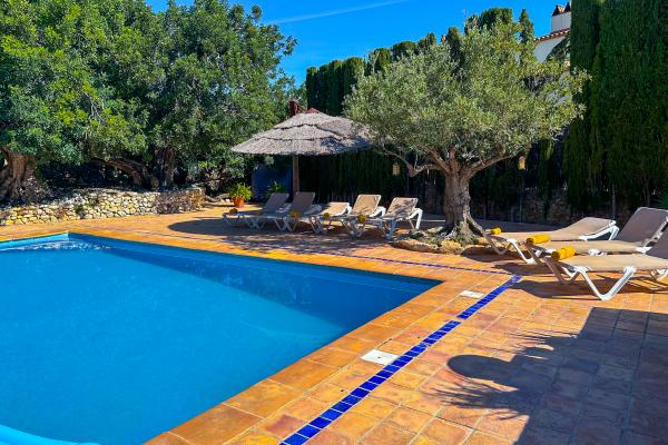 #77299 - Masia Palou Alt | Holiday Rentals | Hello Homes Sitges