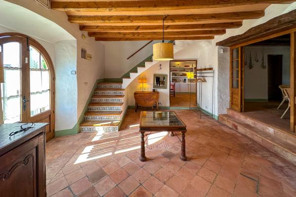 #77305 - Masia Palou Alt | Holiday Rentals | Hello Homes Sitges