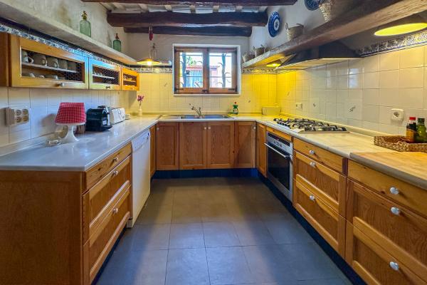 #77325 - Masia Palou Alt | Holiday Rentals | Hello Homes Sitges