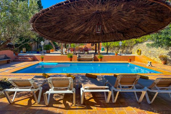 #77352 - Masia Palou Alt | Holiday Rentals | Hello Homes Sitges