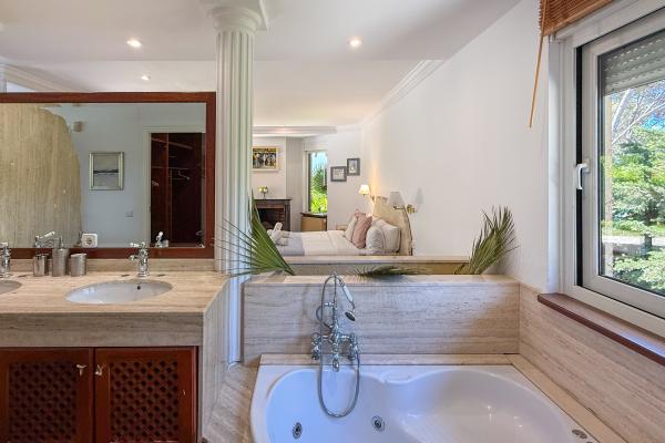#78642 - Villa Terramar | Holiday Rentals | Hello Homes Sitges
