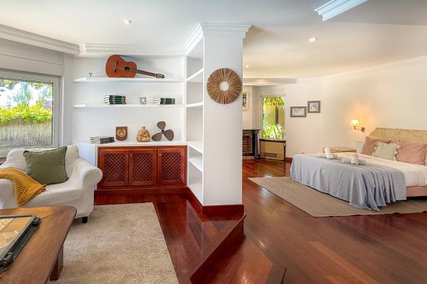 #78652 - Villa Terramar | Holiday Rentals | Hello Homes Sitges
