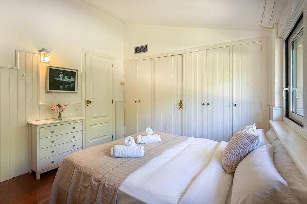 #78670 - Villa Terramar | Holiday Rentals | Hello Homes Sitges
