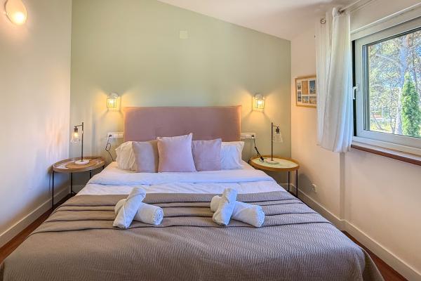 #78675 - Villa Terramar | Holiday Rentals | Hello Homes Sitges
