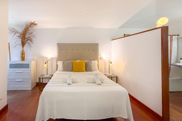 #78678 - Villa Terramar | Holiday Rentals | Hello Homes Sitges
