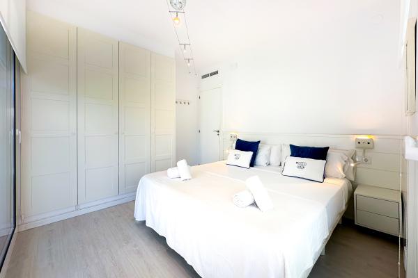#80140 - The Luxor Apartment | Holiday Rentals | Hello Homes Sitges