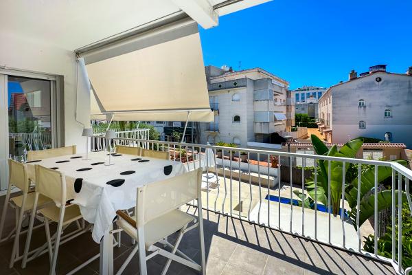 #80142 - The Luxor Apartment | Holiday Rentals | Hello Homes Sitges