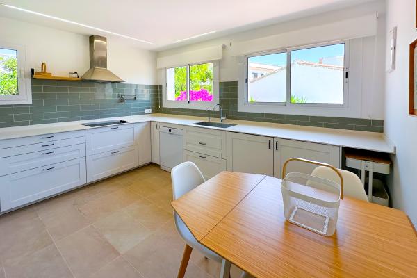 #80155 - The Luxor Apartment | Holiday Rentals | Hello Homes Sitges