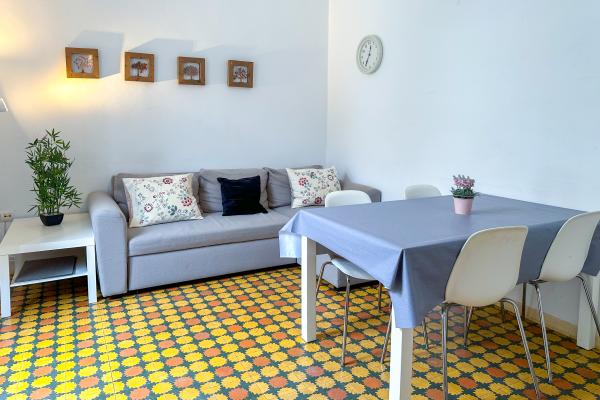#80971 - Gaudi Apartment | Holiday Rentals | Hello Homes Sitges
