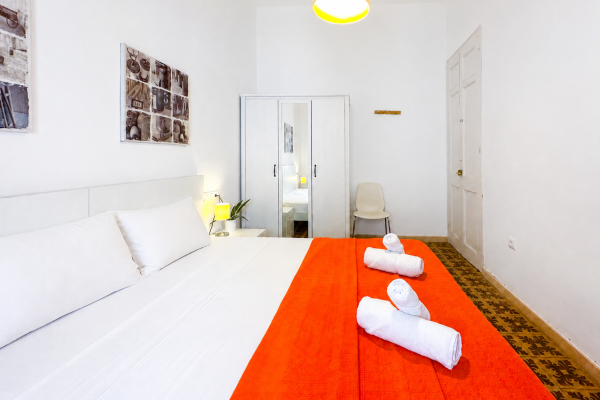 #81193 - Gaudi Apartment | Holiday Rentals | Hello Homes Sitges
