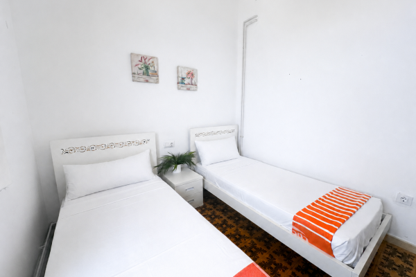 #81195 - Gaudi Apartment | Holiday Rentals | Hello Homes Sitges