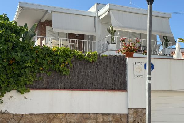 #81640 - The Luxor Apartment | Holiday Rentals | Hello Homes Sitges