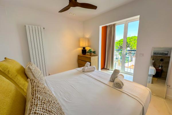 #81660 - Atico Panoramic Seaview | Alquiler Vacacional | Hello Homes Sitges