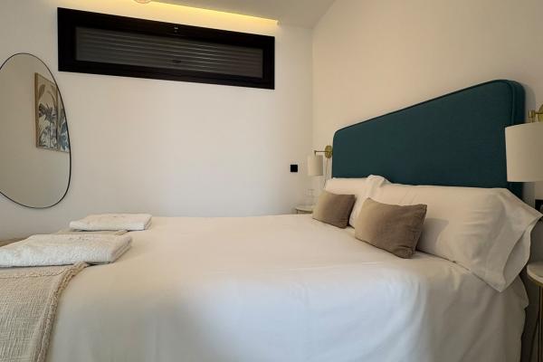 #81964 - Malvasia 1 Bedroom | Holiday Rentals | Hello Homes Sitges