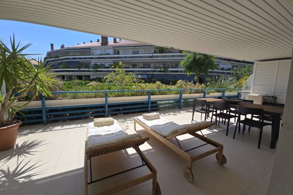 Golf Apartment