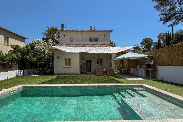 #85405 - Villa Claudia | Alquiler Vacacional | Hello Homes Sitges