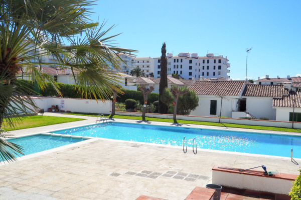 #8754 - The Moon Studio | Holiday Rentals | Hello Homes Sitges