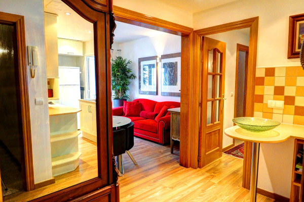 #9878 - Olivia Apartment | Holiday Rentals | Hello Homes Sitges