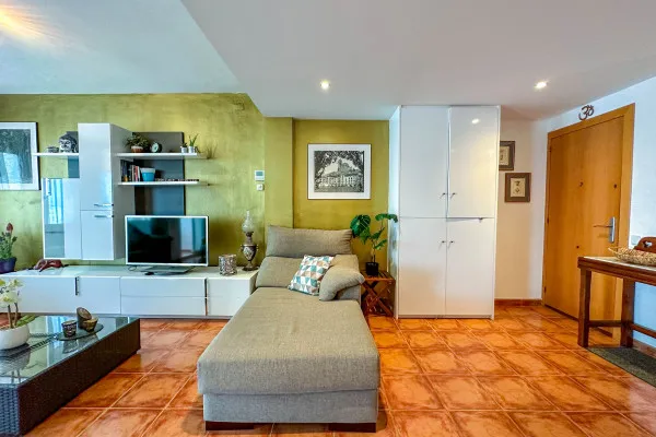 Sira House