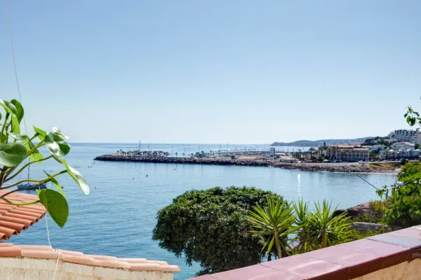 Sea Balcony Apartment
