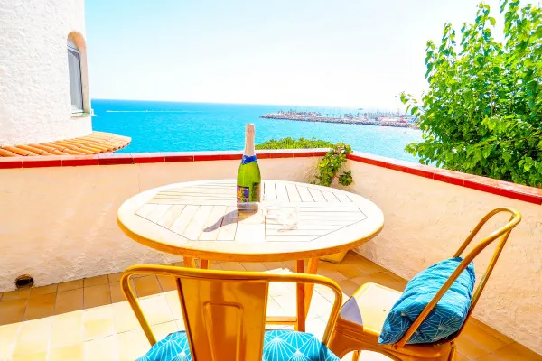 Sea Balcony Apartment