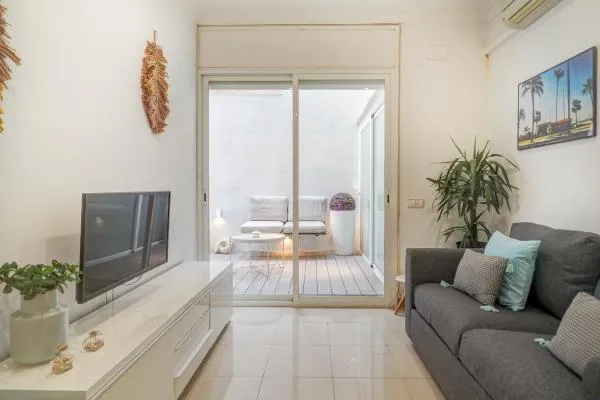 White Center Apartment