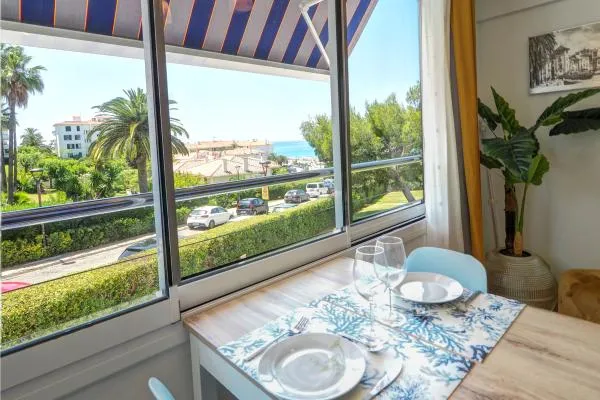 Balcis Apartment