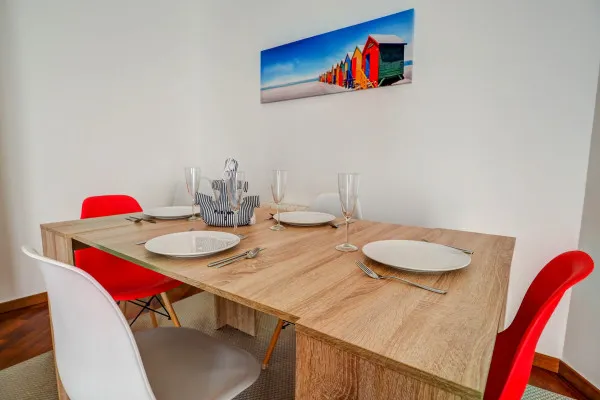 Seaside April Apartment