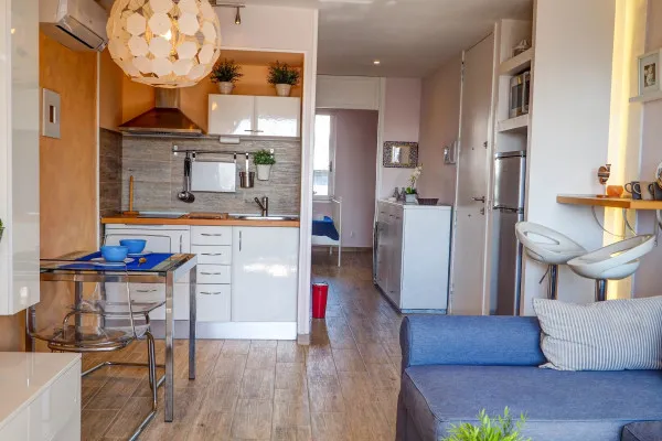 Seaside Cozy Apartment