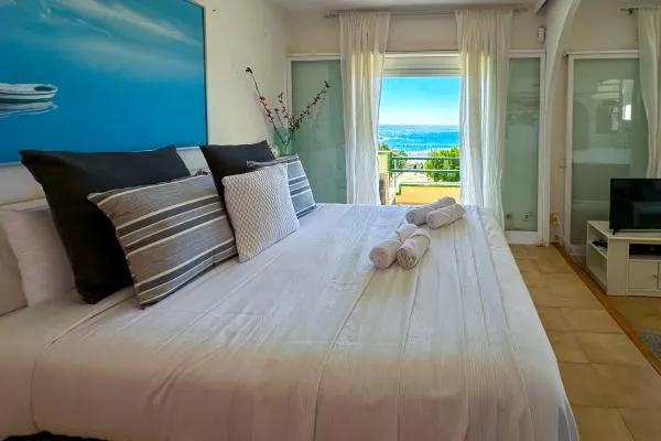 Calypso Apartment